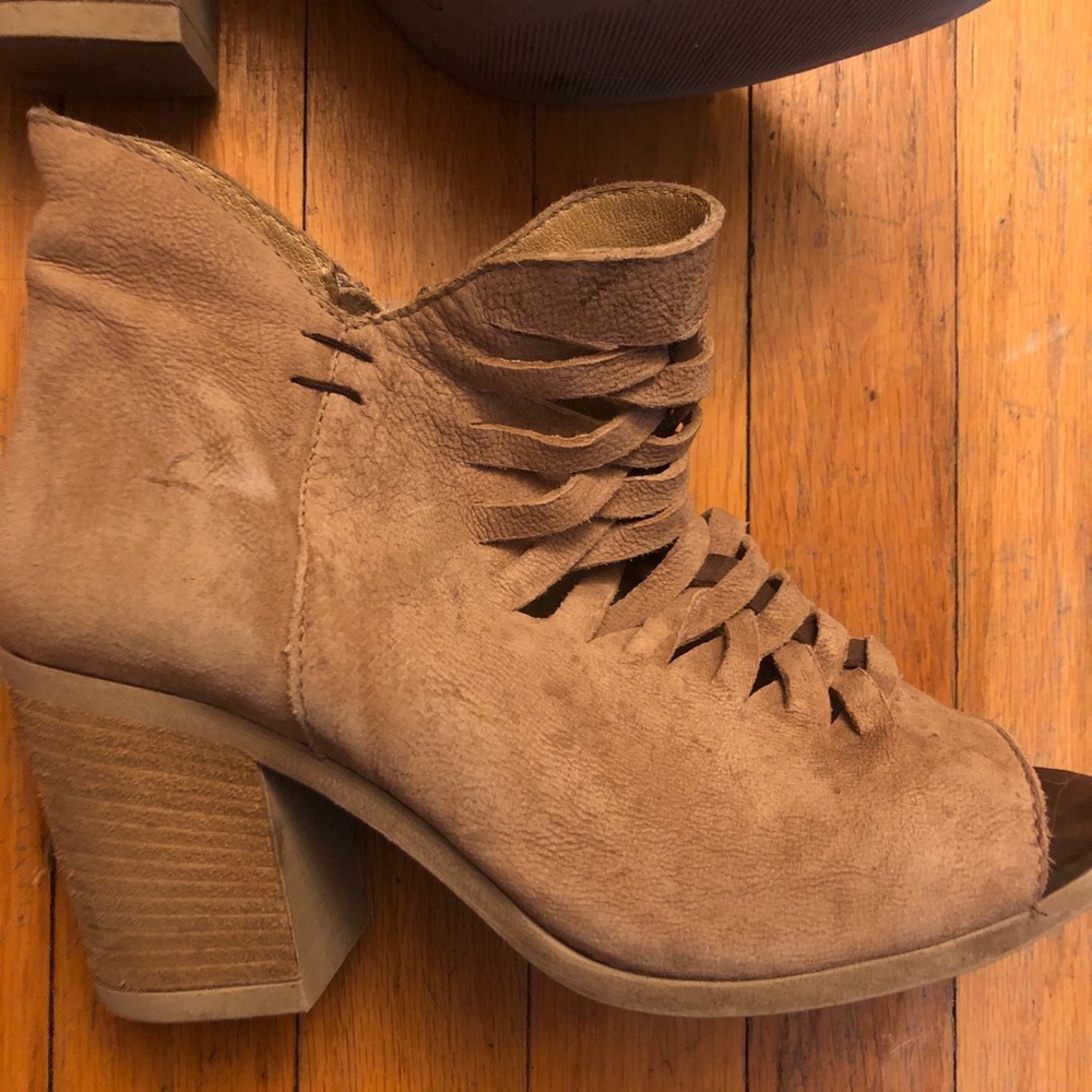 Unity in Diversity Peep Toe Bootie - Picture 3 of 7